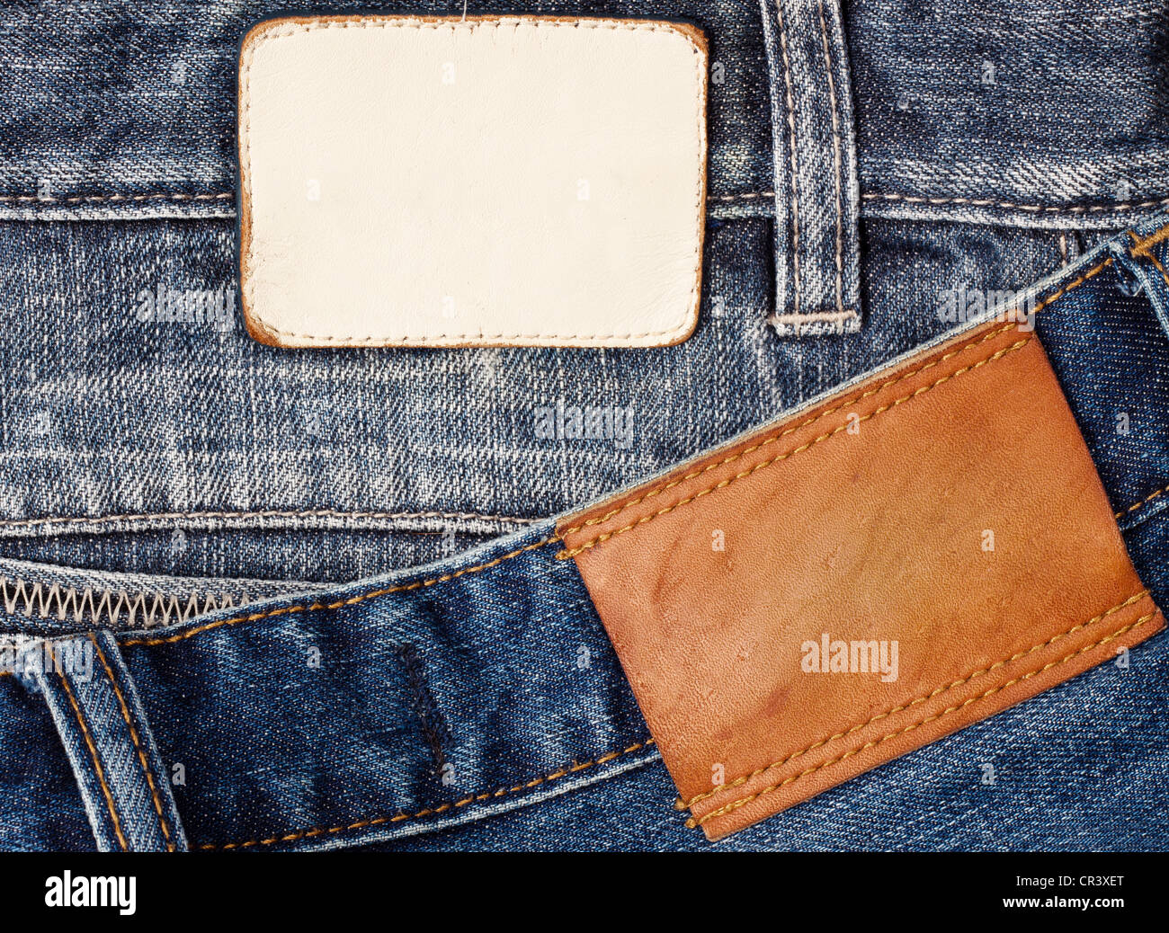 Jeans, Labels, Leder, Bekleidung, Denim, Tuch, Stoff, Textur, Textil, blau, braun Stockfoto