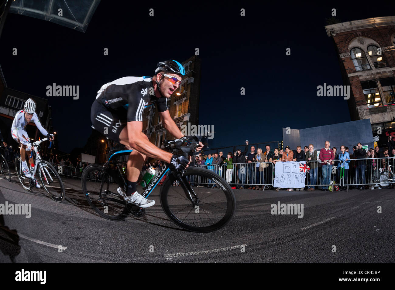 Ian Stannard Radfahrer fährt in einer Kurve während der Smithfield Market-Schaltung des London Nocturne 2012 Stockfoto