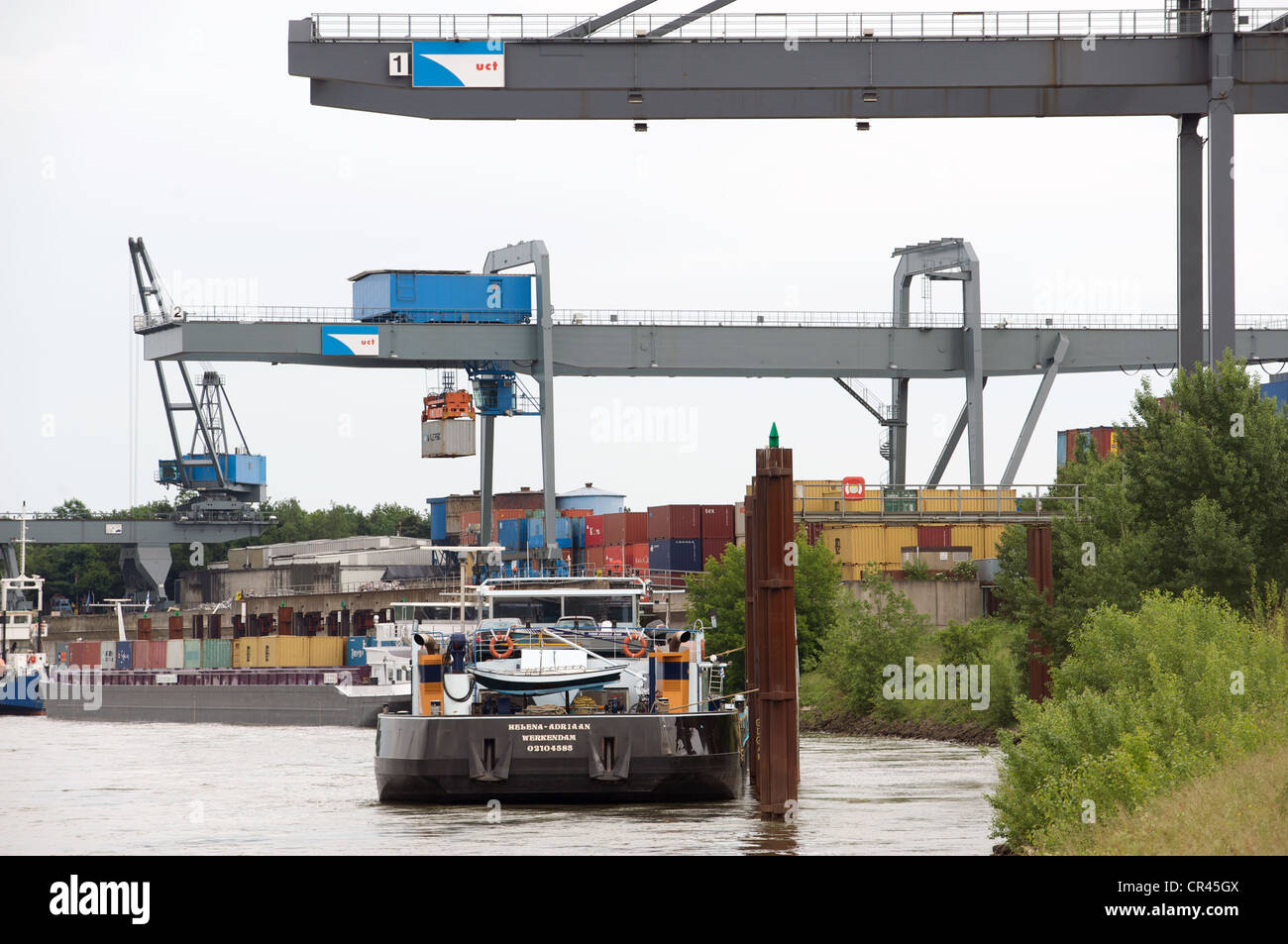 Container terminal Fluss Rhein Deutschland Stockfoto