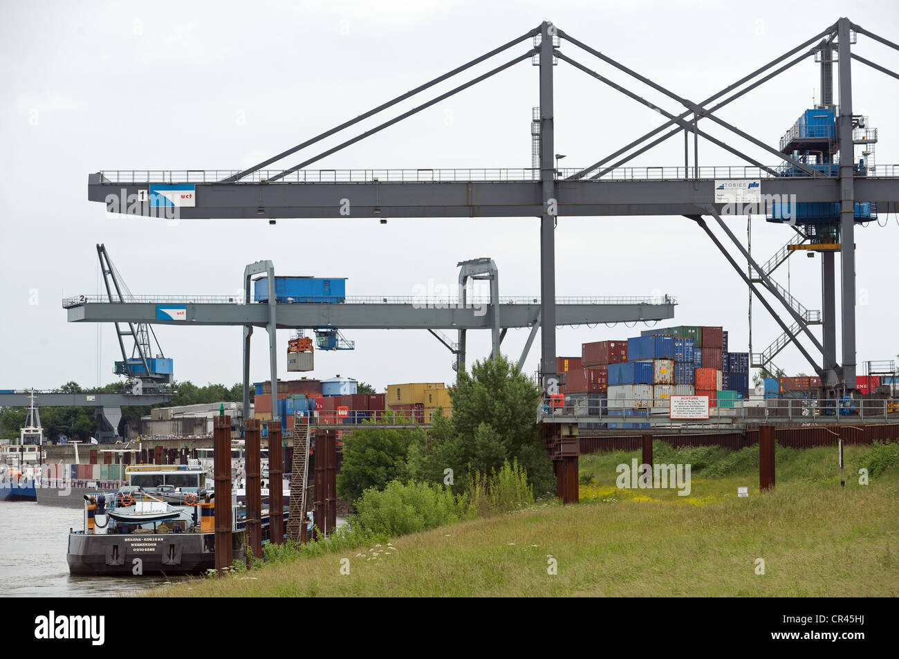Container terminal Fluss Rhein Deutschland Stockfoto