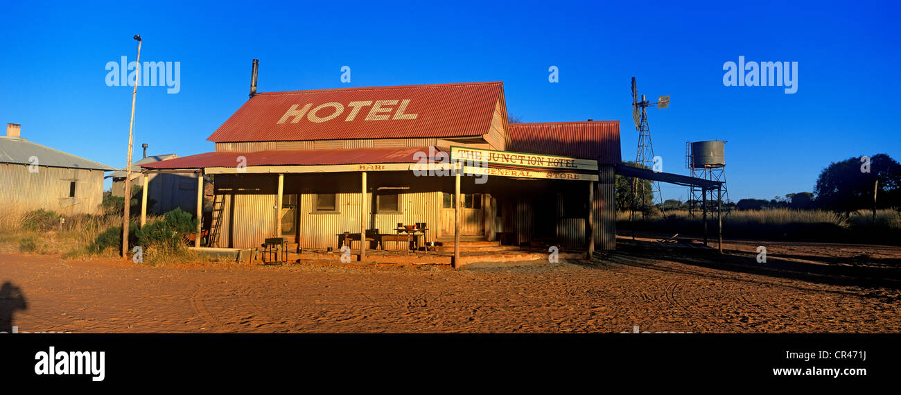 Australien, Northern Territory, Geisterdorf und Kreuzung Hotel im Ooraminna Bush Camp Stockfoto
