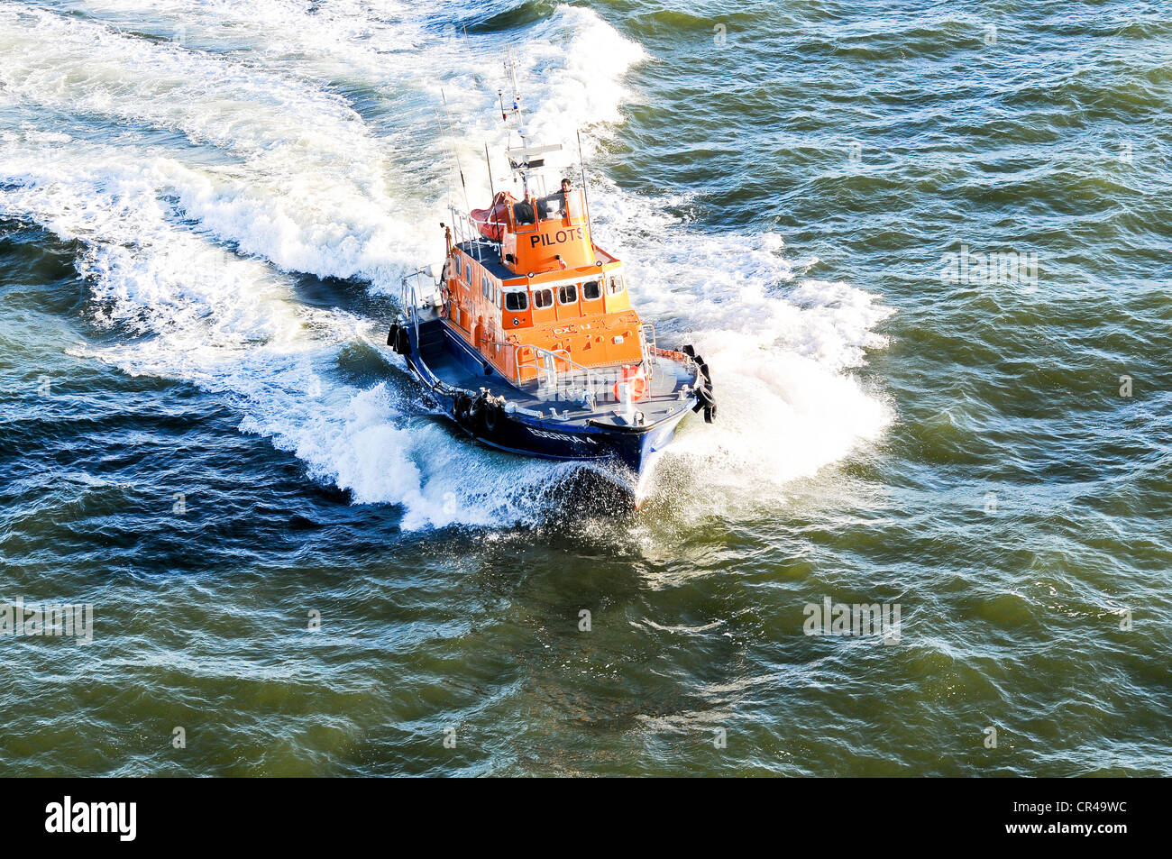 Pilotboot Nähert Sich Dem Kreuzschiff - Südamerika Stockfoto