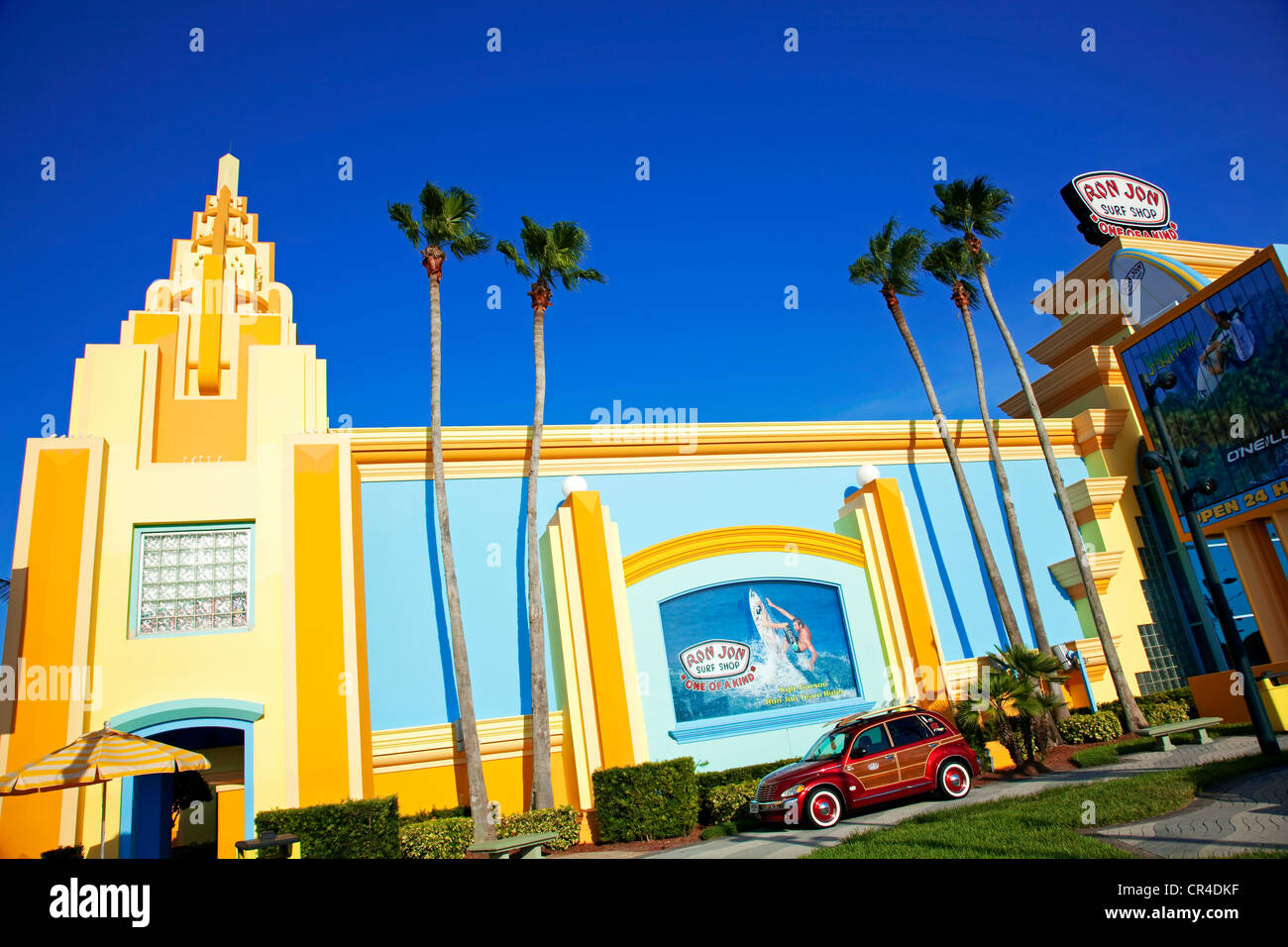 USA, Florida, CocoaBeach, Ron Jon Surf Shop, Art-deco-Stil Stockfoto