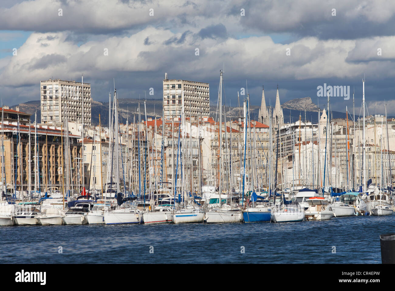 Vieux Port, den alten Hafen von Marseille, Bouches-du-Rhône, Provence, Frankreich, Europa Stockfoto