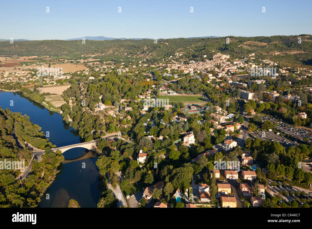 Frankreich, Alpes de Haute Provence, Greoux-Les-Bains (Luftbild) Stockfoto