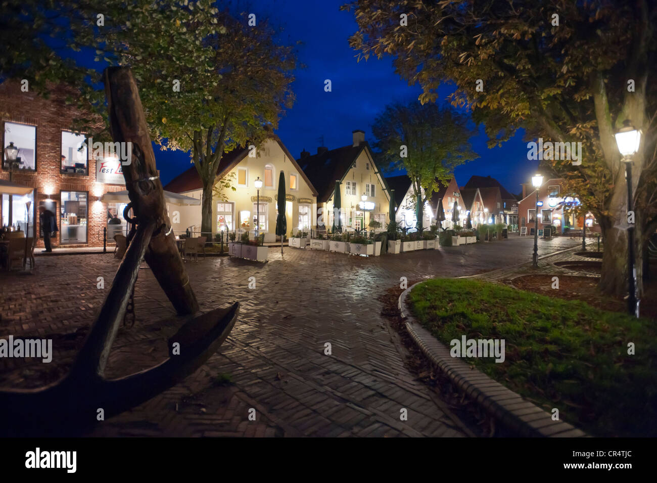 Bar-Viertel am Nacht, Greetsiel, Ost Friesland, Niedersachsen, Deutschland, Europa Stockfoto