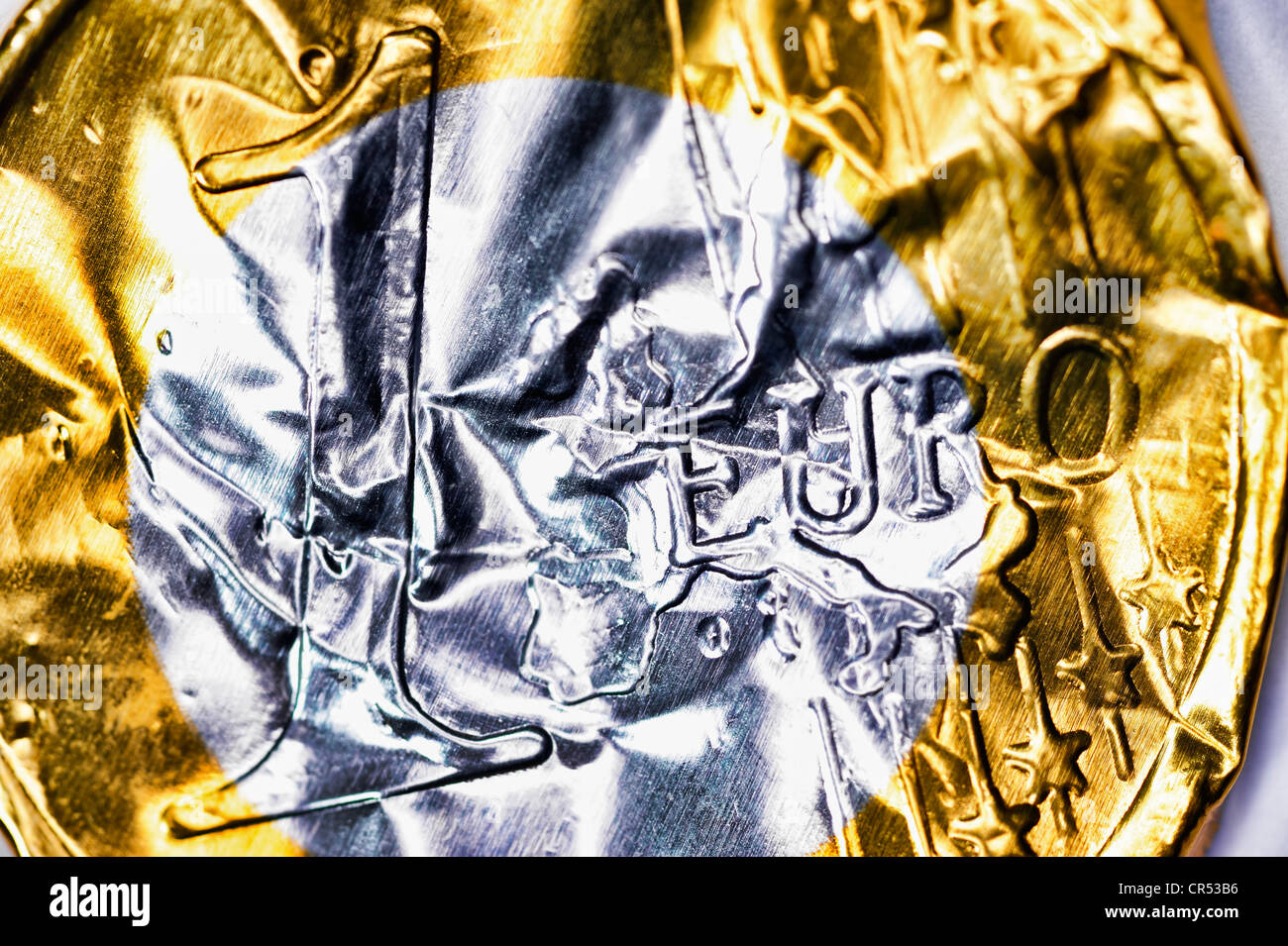 Zerknitterte Folie Euro, symbolisches Bild der Euro-Krise Stockfoto