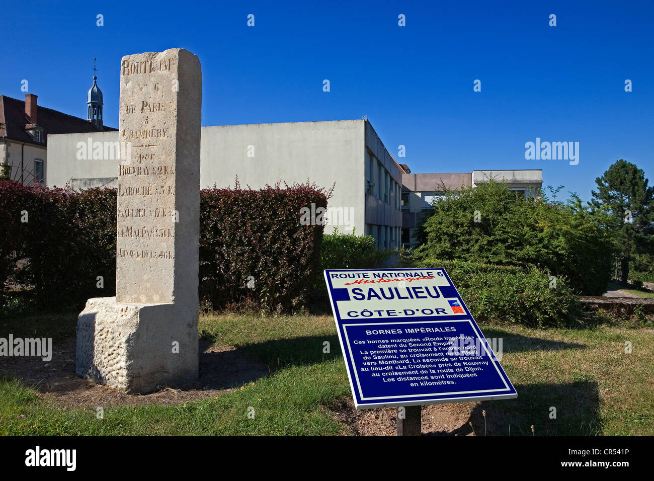 Frankreich, Cote d ' or, Saulieu, Meilenstein auf historische Nationale 6 (Straße 6) Stockfoto