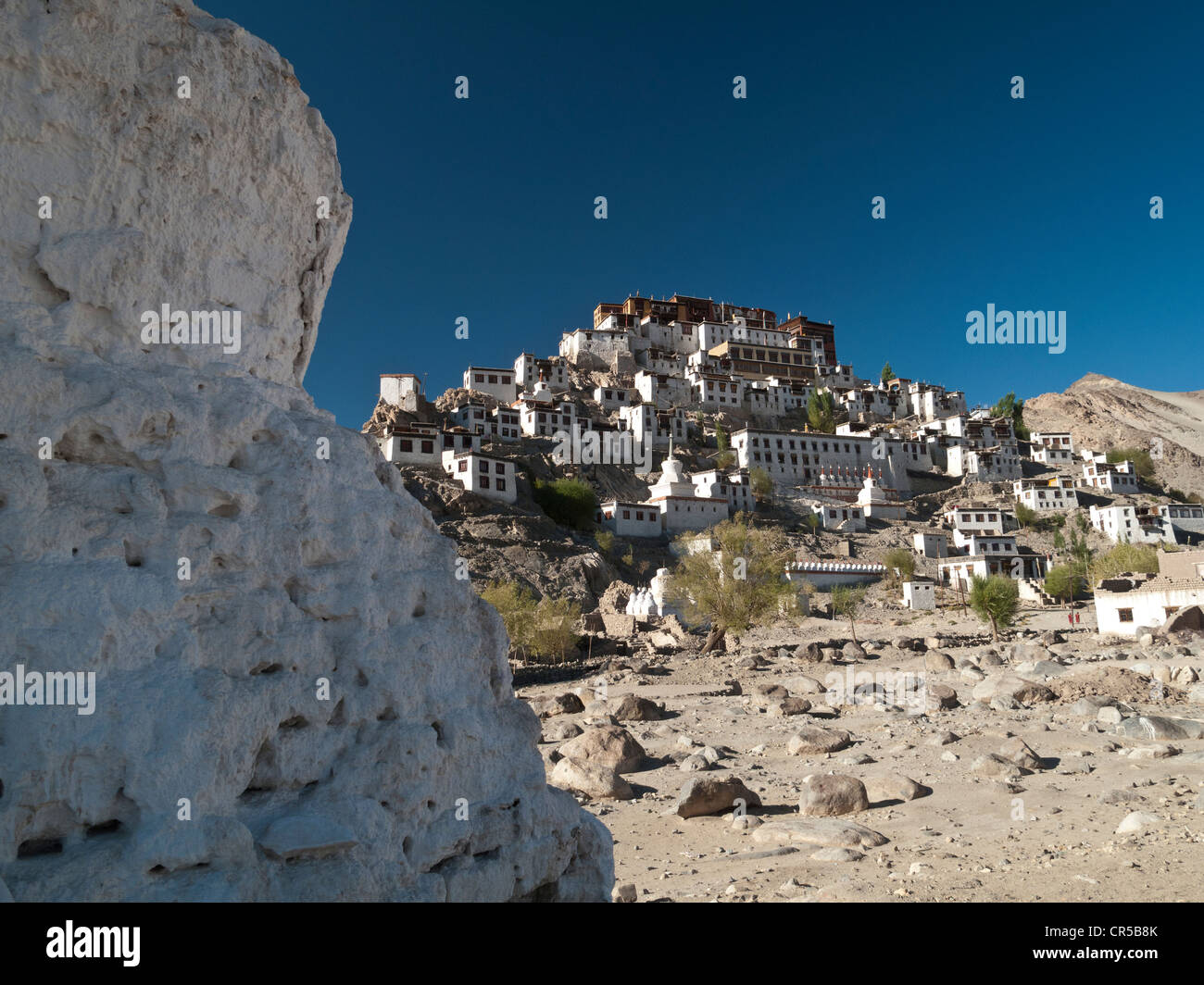 Thikse Gompa, große Kloster liegt auf einem Hügel südlich von Leh, mit Blick auf die Indus-Tal, Jammu und Kaschmir, Indien, Asien Stockfoto
