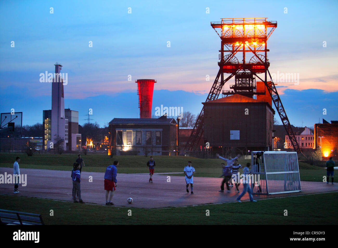 Ehemalige Kohle Bergwerk Zeche Consolidation, heute eine Parklandschaft mit kulturellen Bereichen, Theater, kleine Büros, Sportpark Grube. Stockfoto