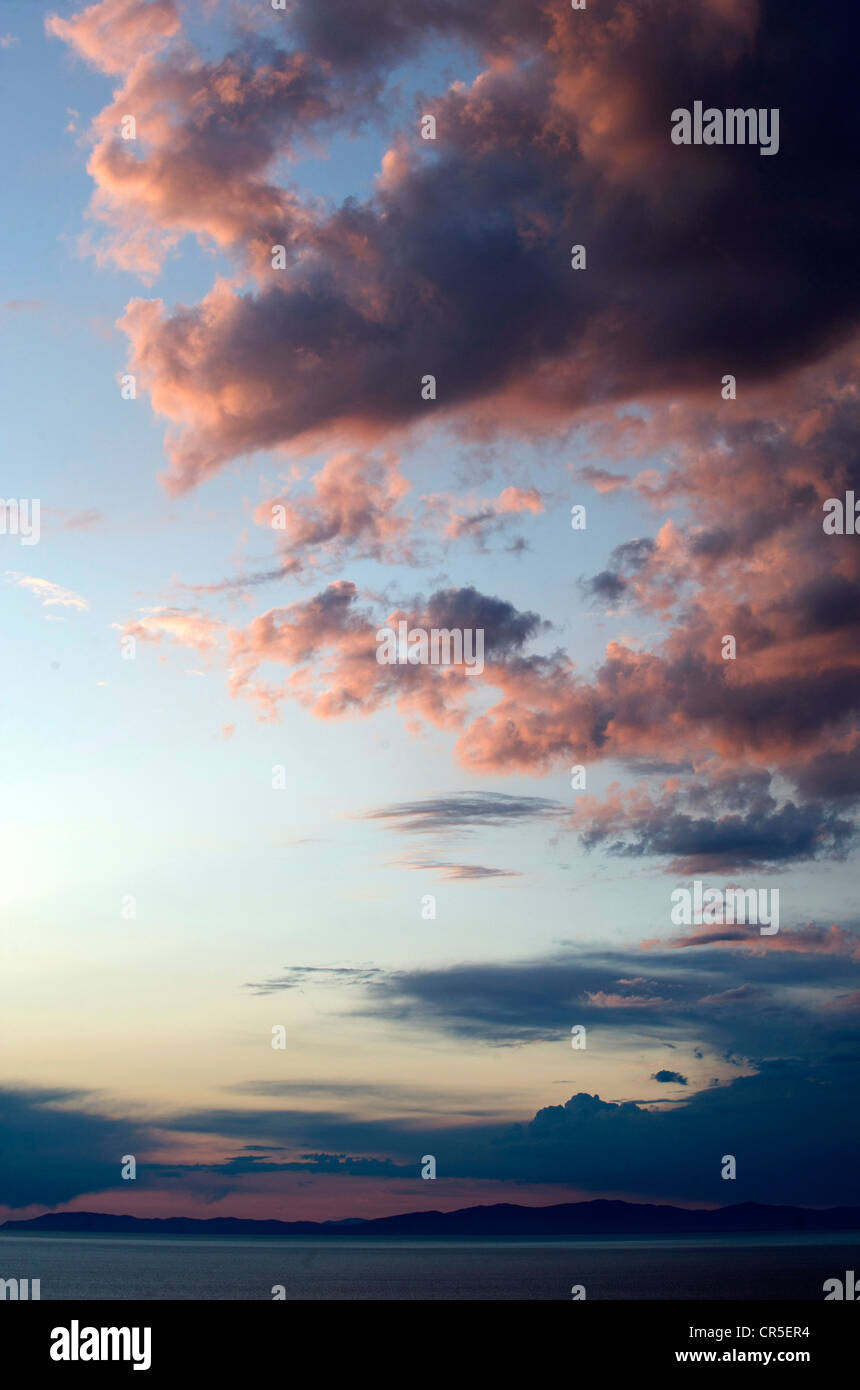 Italien, Toskana, La Maremma, Monte Argentario, Sonnenuntergang am Tyrrhenischen Meer Stockfoto