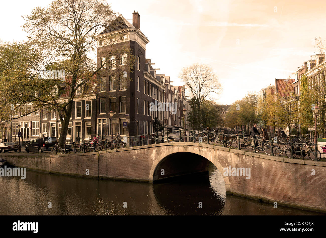 Niederlande, Amsterdam, Brücke über Prinsengracht Kanal Stockfoto