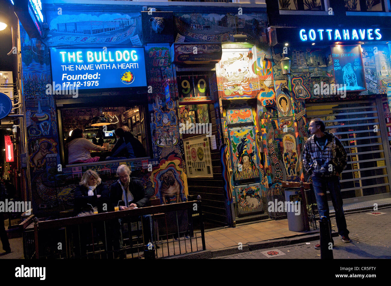 Niederlande, Amsterdam, Red Light District, The Bulldog coffeeshop Stockfoto