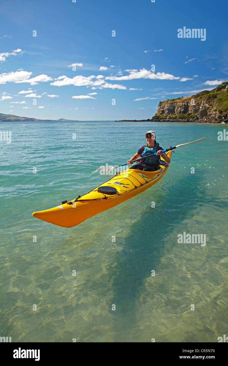 Seekajak Strand in der Nähe von Ärzten Punkt- und Mapoutahi Pa, Maori Pa Gedenkstätte, nördlich von Dunedin, Südinsel, Neuseeland Stockfoto