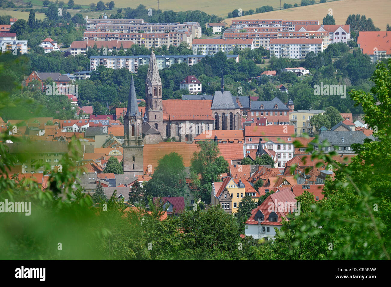 Blick auf die Kurstadt Heilbad Heiligenstadt, mit St. Aegidien Kirche vor St. Marien Kirche, Thüringen, Deutschland, Europa Stockfoto