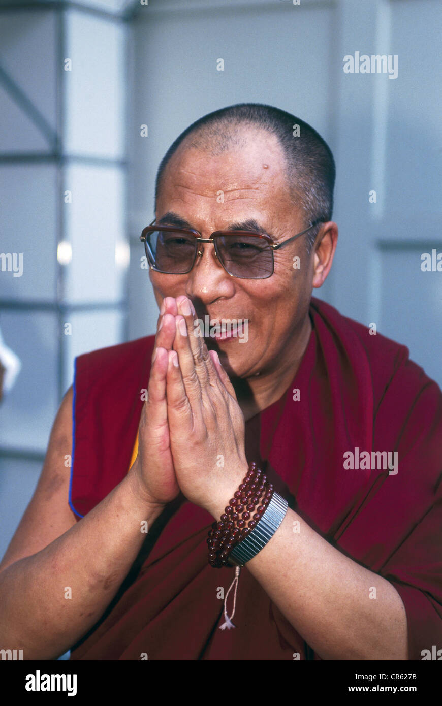 Dalai Lama 14. (Tenzin Gyatso), * 6.7.1935, tibetischer lama und Politiker, halbe Länge, IFA, Berlin, September 1991, Stockfoto