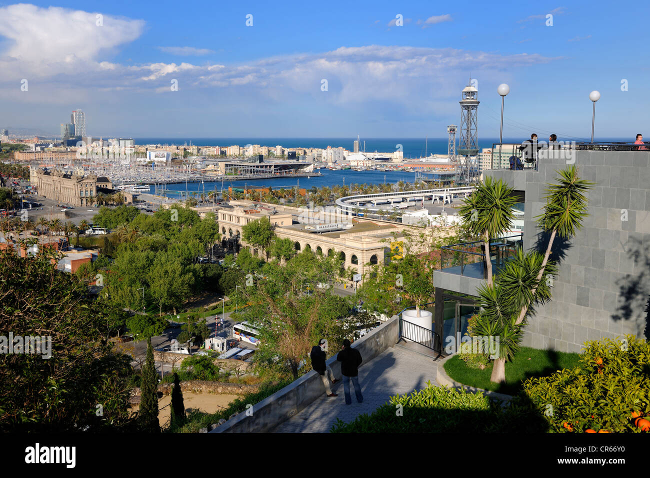Spanien, Katalonien, Barcelona, Port Vell (Alter Hafen), Rambla del Mar Stege von den Architekten Helio Pinon und Albert Viaplana und Stockfoto