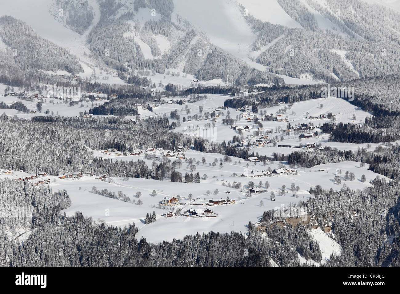 Österreich, Steiermark, Blick auf verschneite Ramsau am Dachstein Stockfoto
