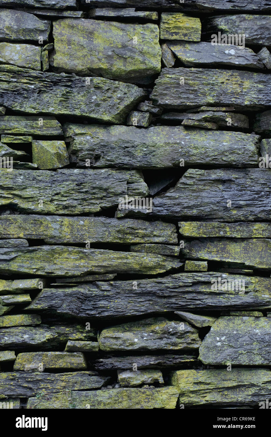 Schiefer, natürliche Steinmauer, Hintergrund Stockfoto