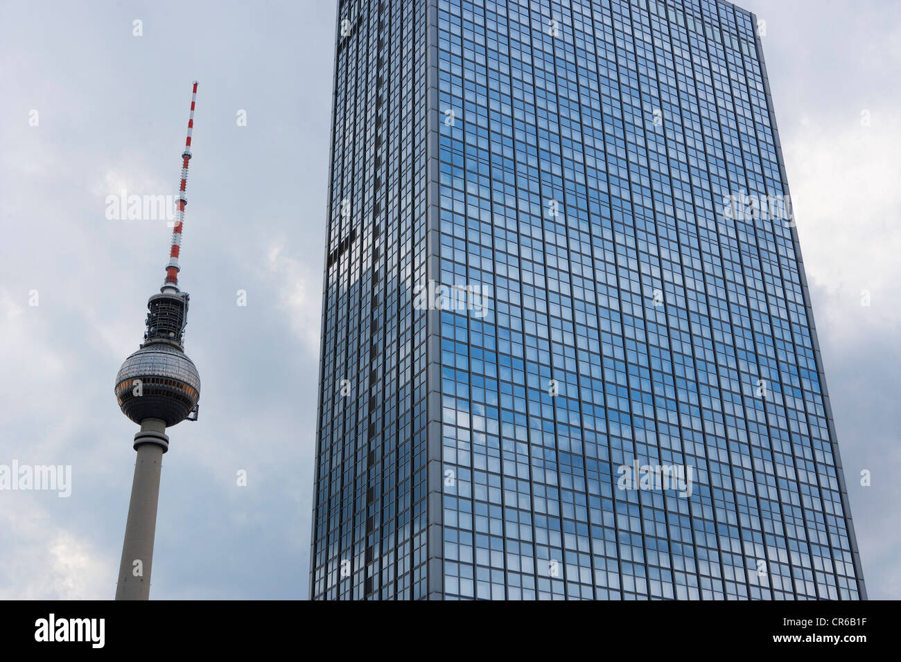 Deutschland, Berlin, anzeigen Alexanderplatz und Berliner Fernsehturm Stockfoto