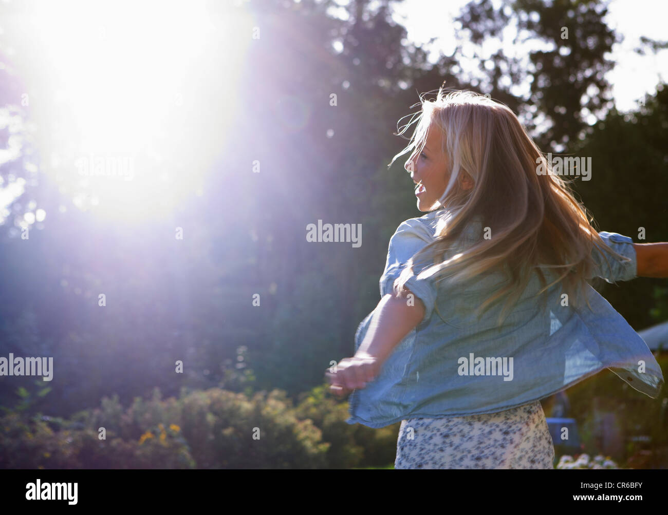In Der Sonne Tanzen Stockfotos und -bilder Kaufen - Alamy