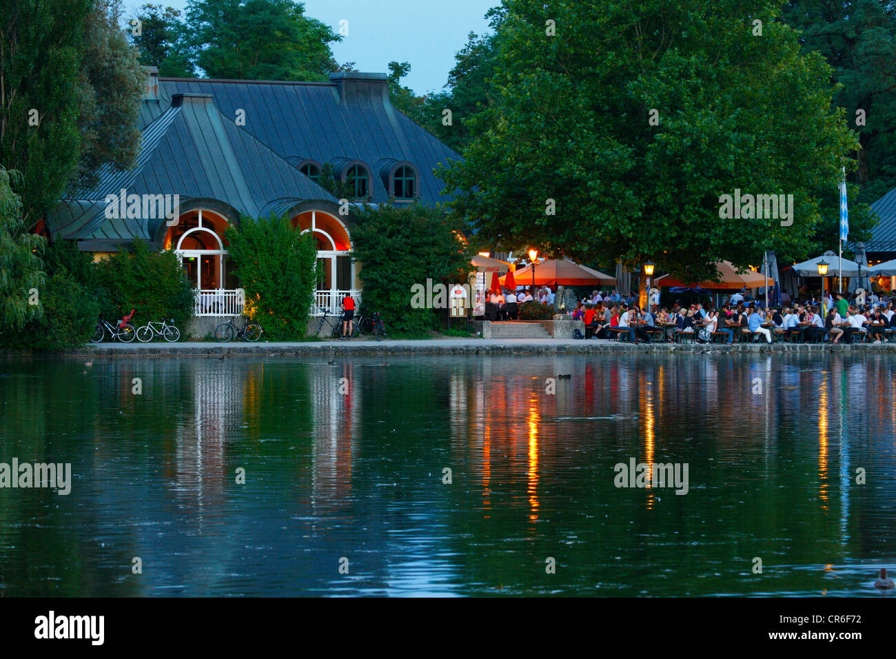 Neues Seehaus Biergarten am Kleinhesseloher See, Englischer Garten Park