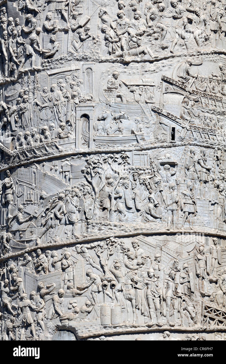 Relief, Detailansicht der Trajanssäule, Rom, Latium, Italien, Europa Stockfoto