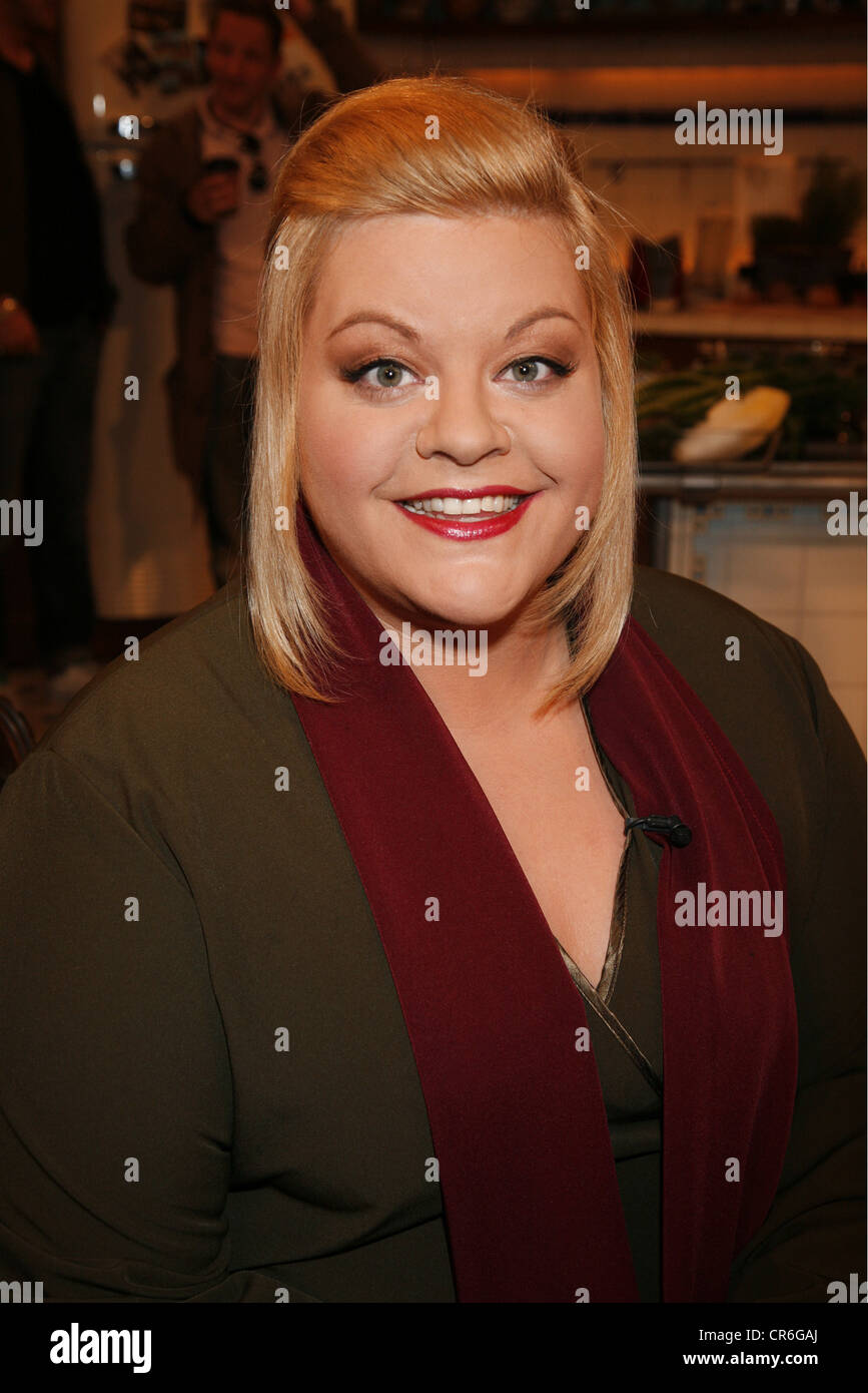 Wittler, Tine, * 2.4.1973, deutsche Moderatorin, Porträt, Gast in der TV-Show "Lafer! Lichter! Lecker!", Hamburg, 21.4.2007, Stockfoto