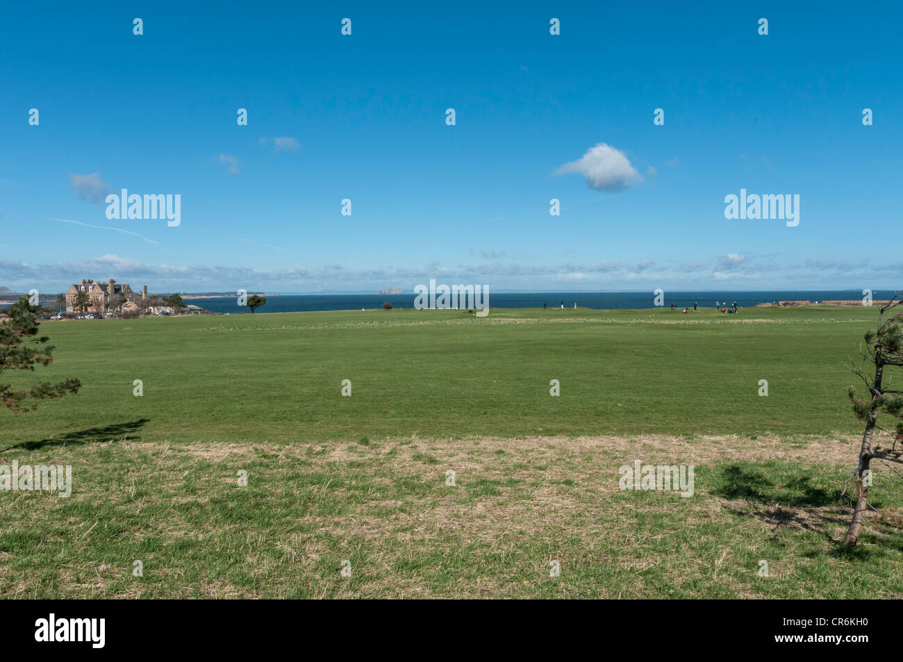 Winterfield Golfplatz Dunbar Belhaven Bay und Bass Rock im Hintergrund East Lothian, Schottland Stockfoto