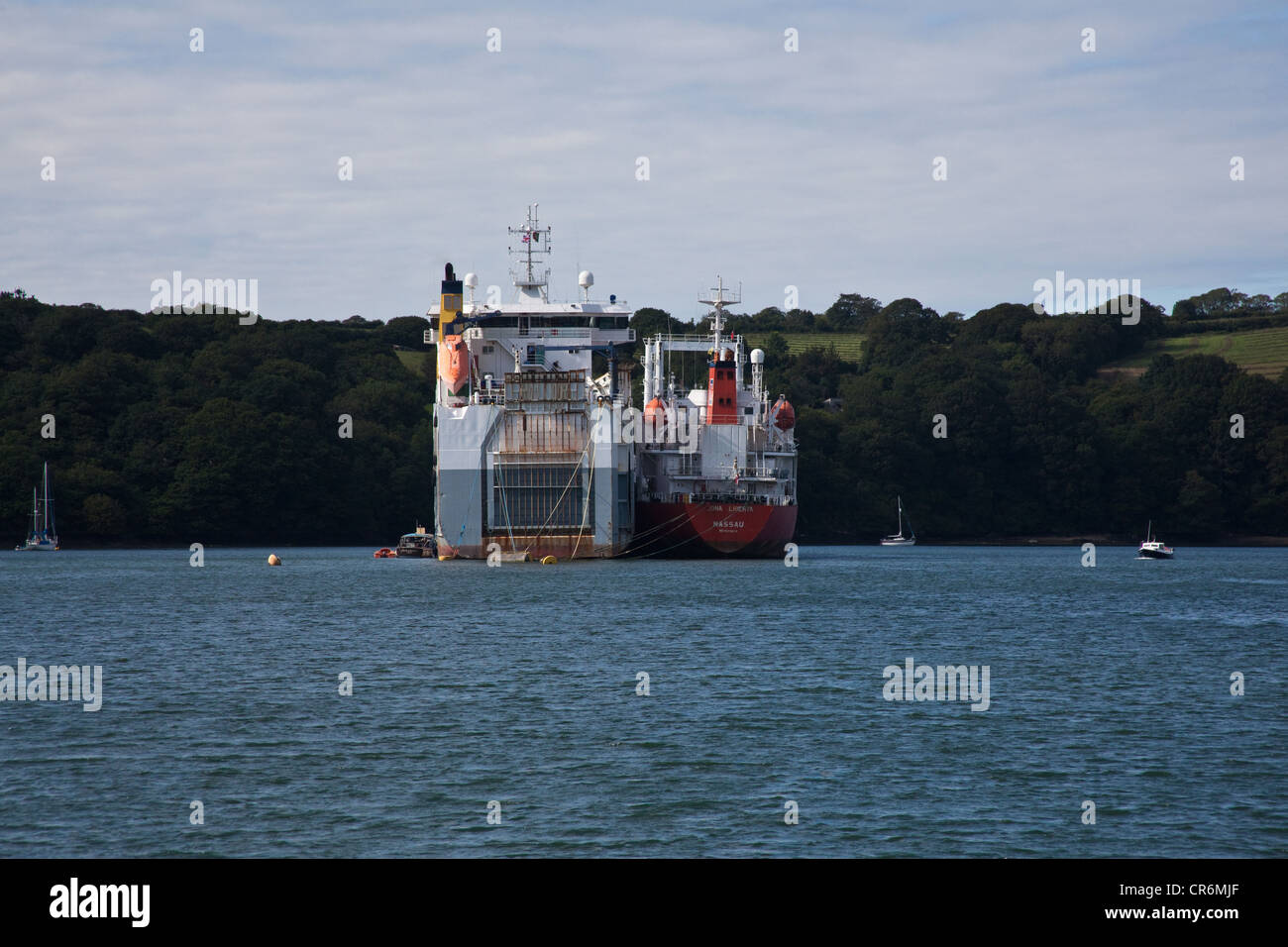 Roll auf Fähre vertäut im Fluss Fal, Cornwall, England, Vereinigtes Königreich. Stockfoto