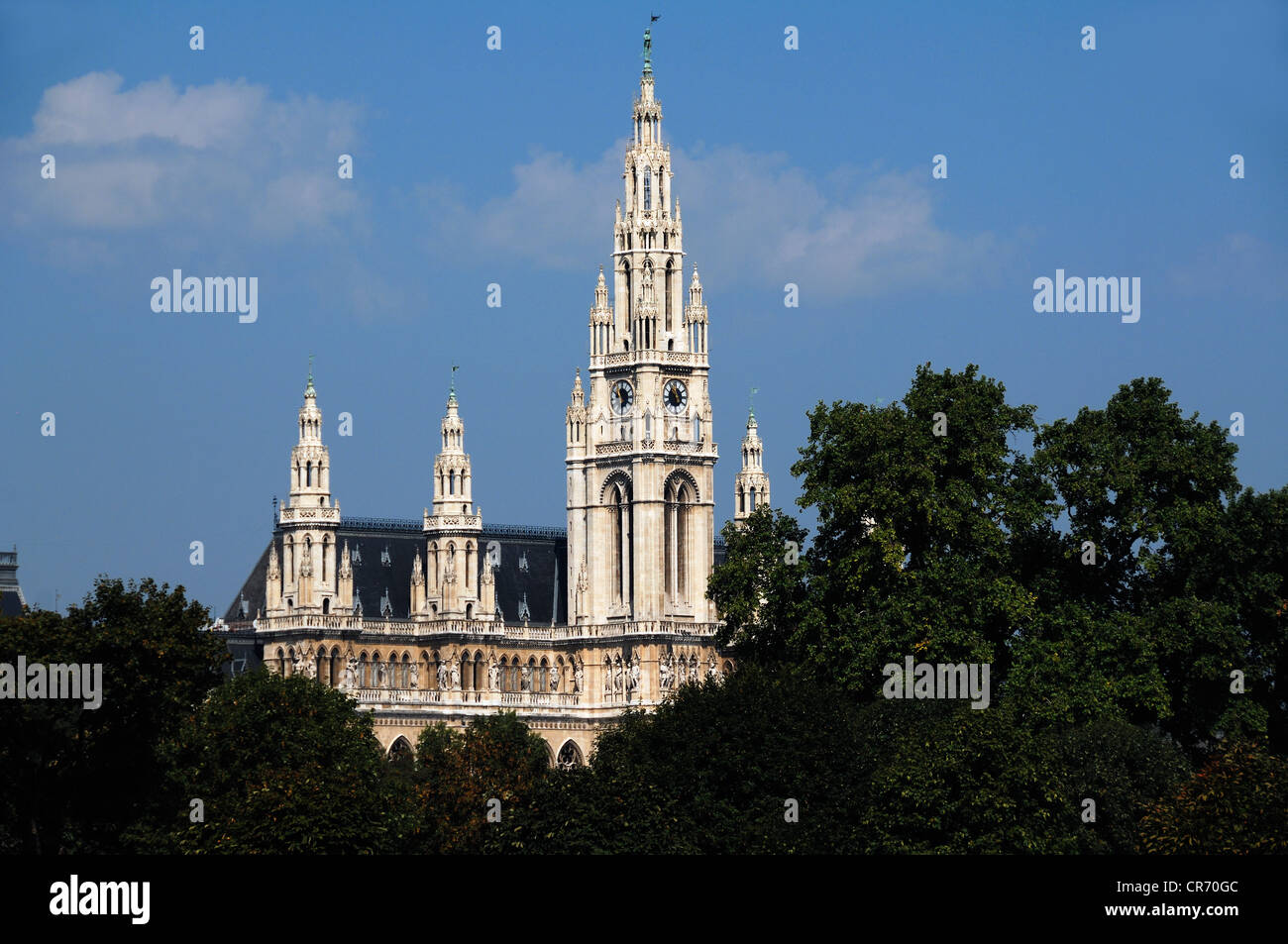 Wiener Rathaus, neugotischen Architektur, erbaut zwischen 1872 und 1883, quadratische Rathausplatz, Wien, Österreich, Europa Stockfoto