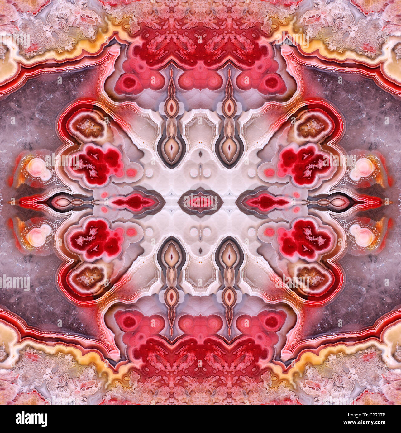 Polierte Scheibe von Jasper (opak, feinkörnigen Form von Chalcedon) symmetrische Muster von wiederholte Bild Stockfoto