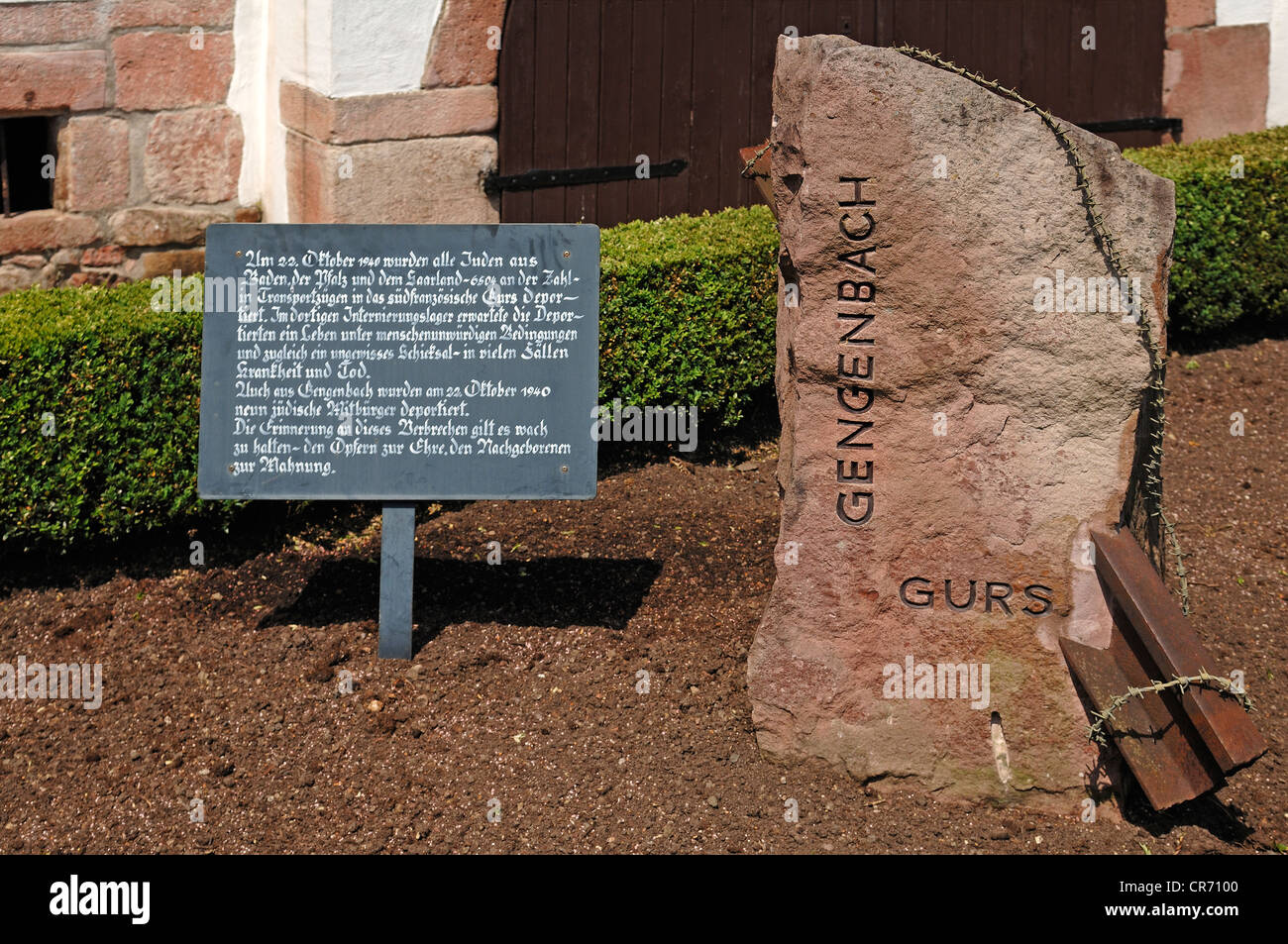 Denkmal für die Vertreibung der Juden in 1940, Victor-Kretz-Straße Straße, Gengenbach, Baden-Württemberg, Deutschland, Europa Stockfoto