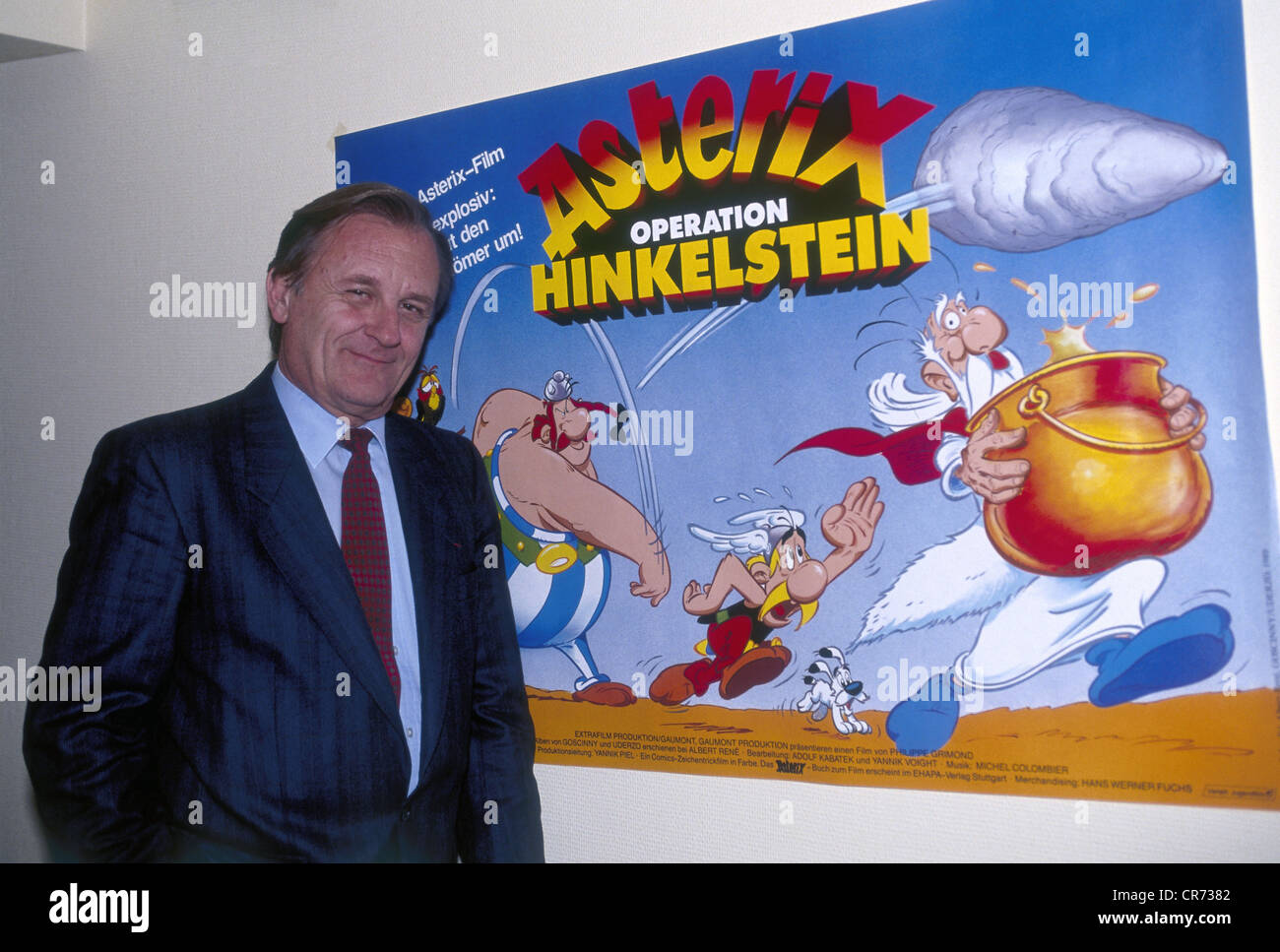 Uderzo, Albert, * 25.4.1927, französischer Comiczeichner, Drehbuchautor, halbe Länge, bei der Premiere des Films "Asterix - Operation Hinkelstein" in München, Oktober 1989, Stockfoto