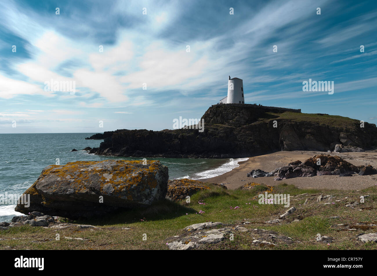 Der alte Leuchtturm Porth Twr-Mawr auf Llanddwyn Insel Anglesey North Wales Stockfoto