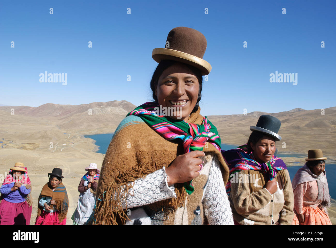 Aymara-Frau in der realen Cordillera, Bolivien Stockfoto