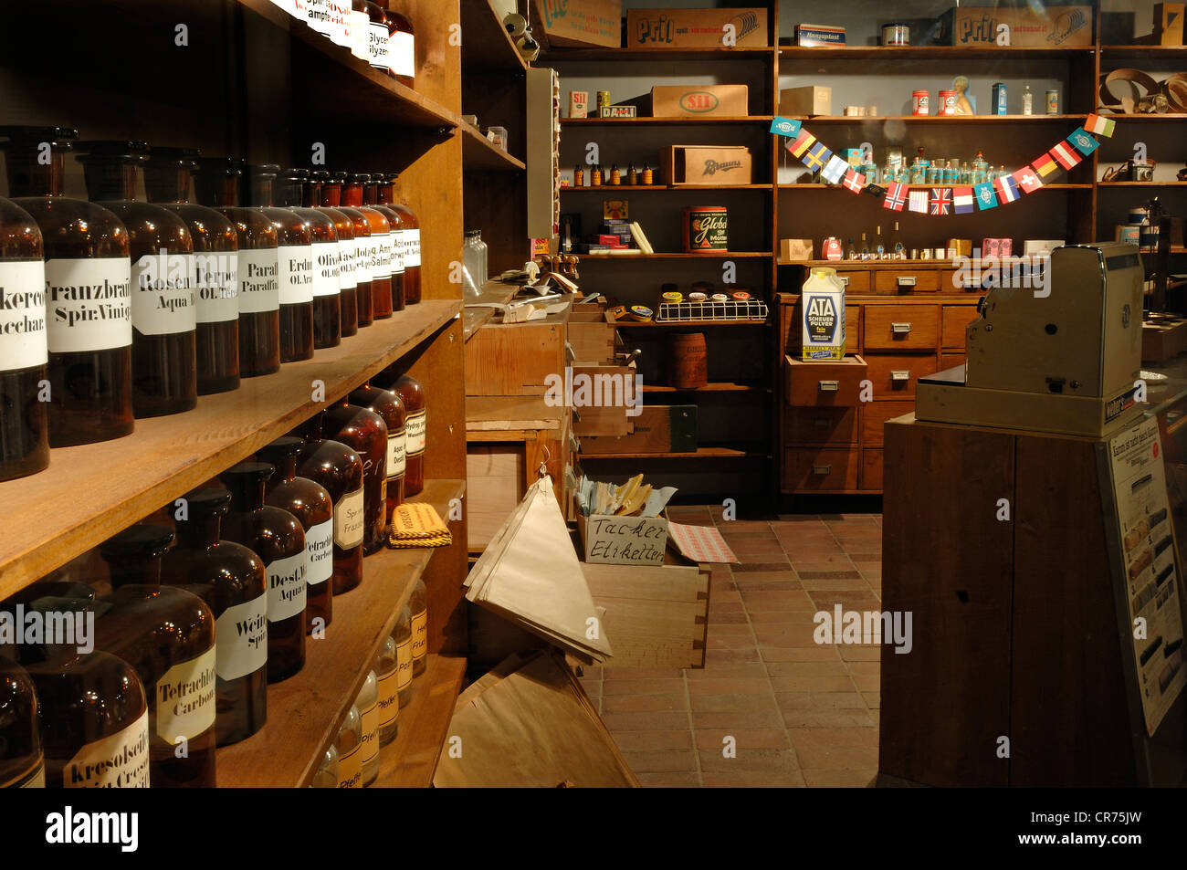 Chemiker aus den 1950er Jahren der 1950er Jahre Ausstellung 2010-2011, deutsche Salzmuseum, Suelfmeisterstrasse 1, Lüneburg, Niedersachsen Stockfoto