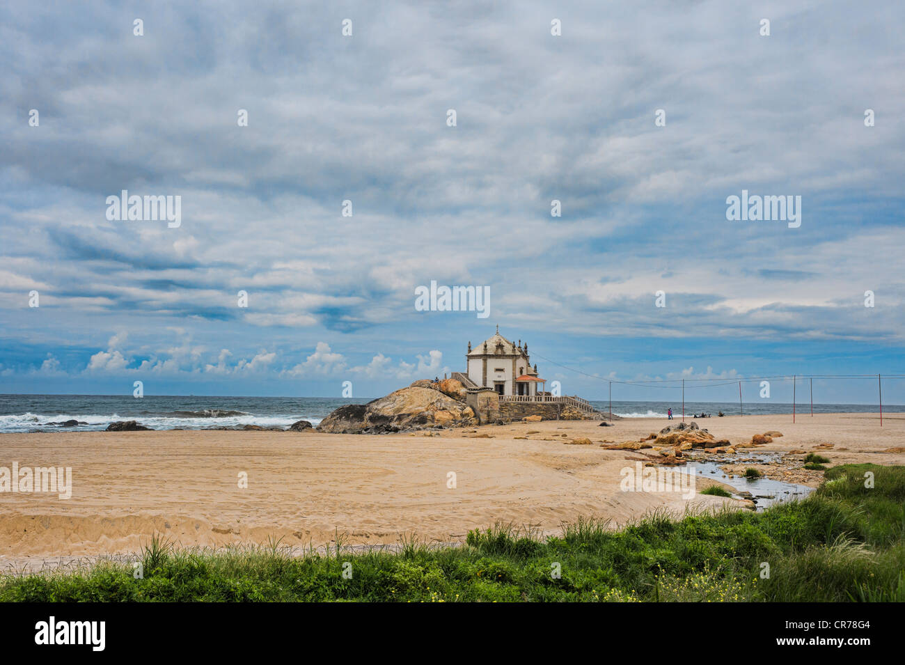 Capela Senhor da Pedra, Miramar, Granja Beach an der Atlantikküste in der Nähe von Porto, Portugal Stockfoto