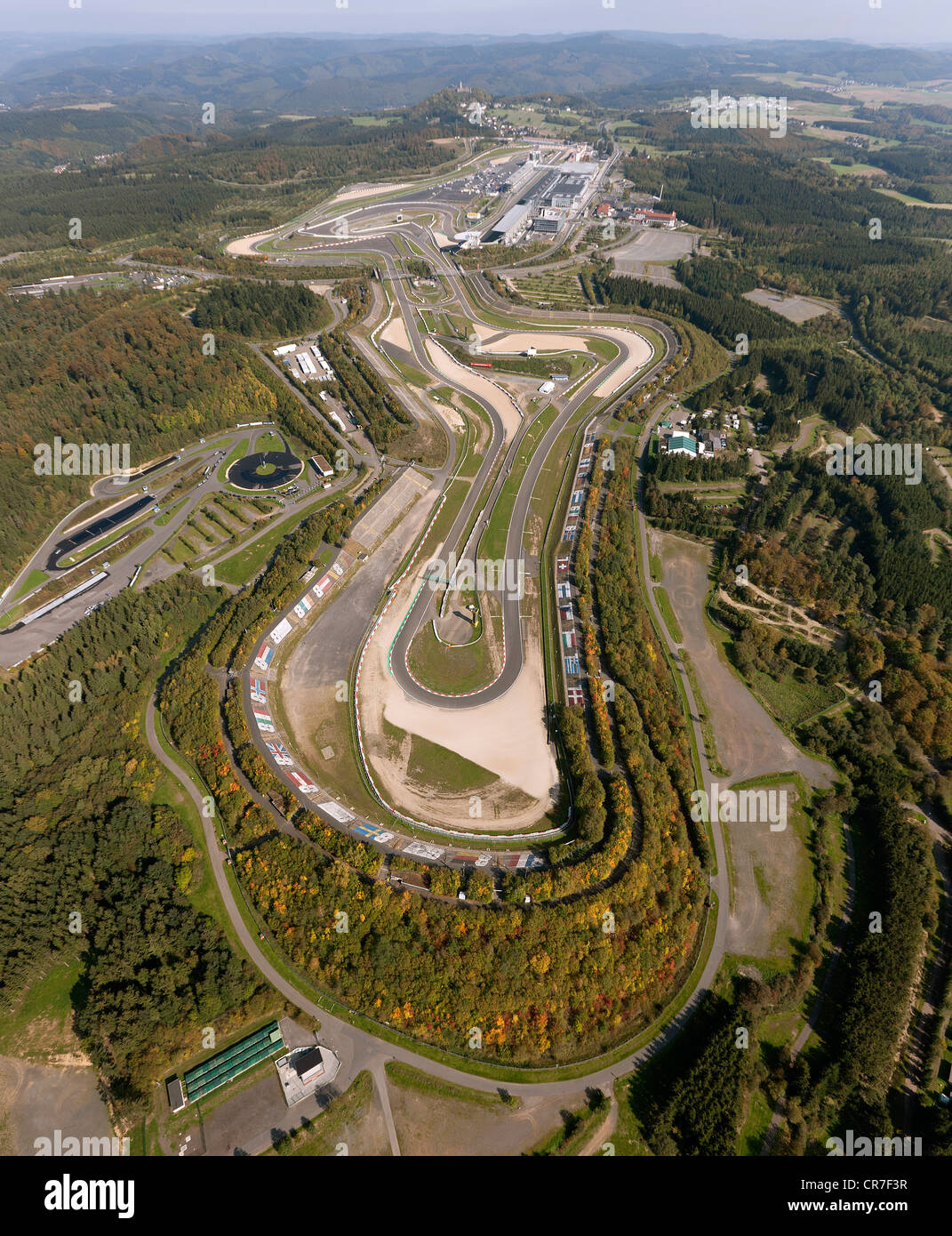 Antenne-anzeigen, Nürburgring Race Track, Muellenbach, Eifel Bergkette, Rheinland-Pfalz, Deutschland, Europa Stockfoto