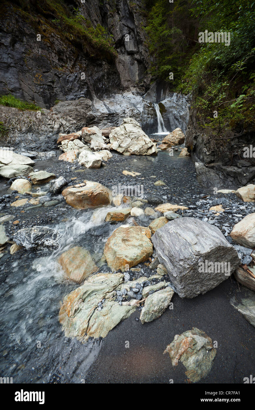 Fluss und Wasserfall im Tal Trafoi Südtirol Italien Stockfoto