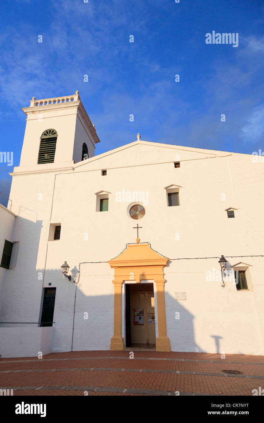 Es Mercadal historisches Dorf, Kirche San Martin, Menorca, Balearen, Spanien Stockfoto