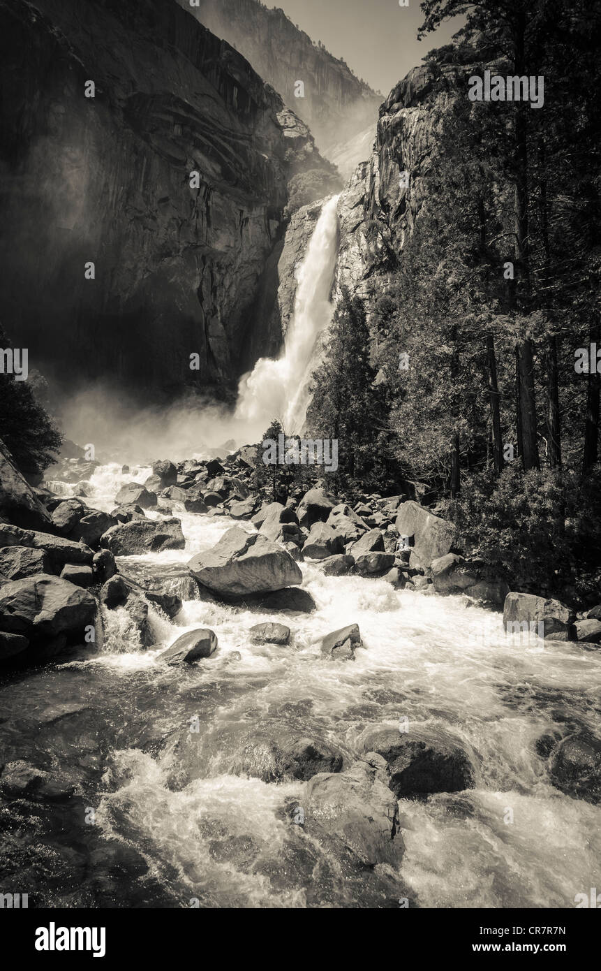 Lower Yosemite Falls, Yosemite-Nationalpark, Kalifornien USA Stockfoto