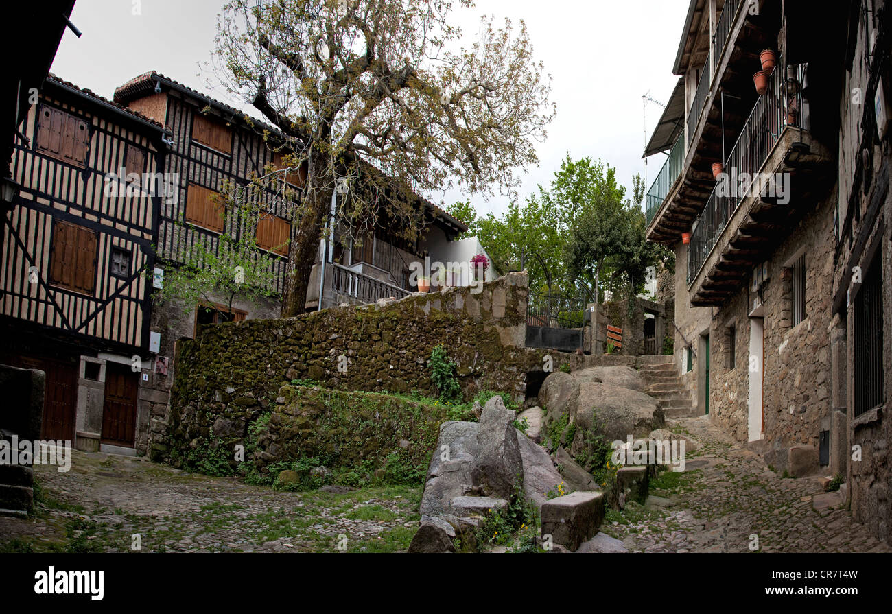 Quadratische Szene, La Alberca, Salamanca Provinz, Kastilien-León, Spanien. Stockfoto
