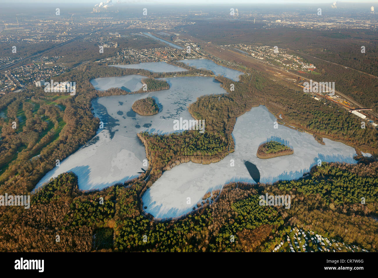 Regattastrecke Duisburg an die Sechsseenplatte Seen, gefroren, Duisburg, Nordrhein-Westfalen, Deutschland, Europa Stockfoto