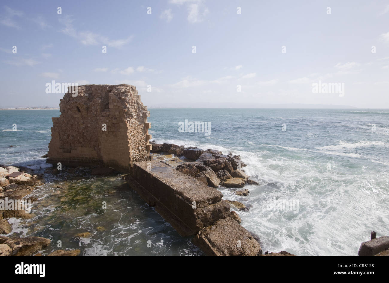 Verschlechterung der historischen Festungsmauern in Akko, Israel Stockfoto