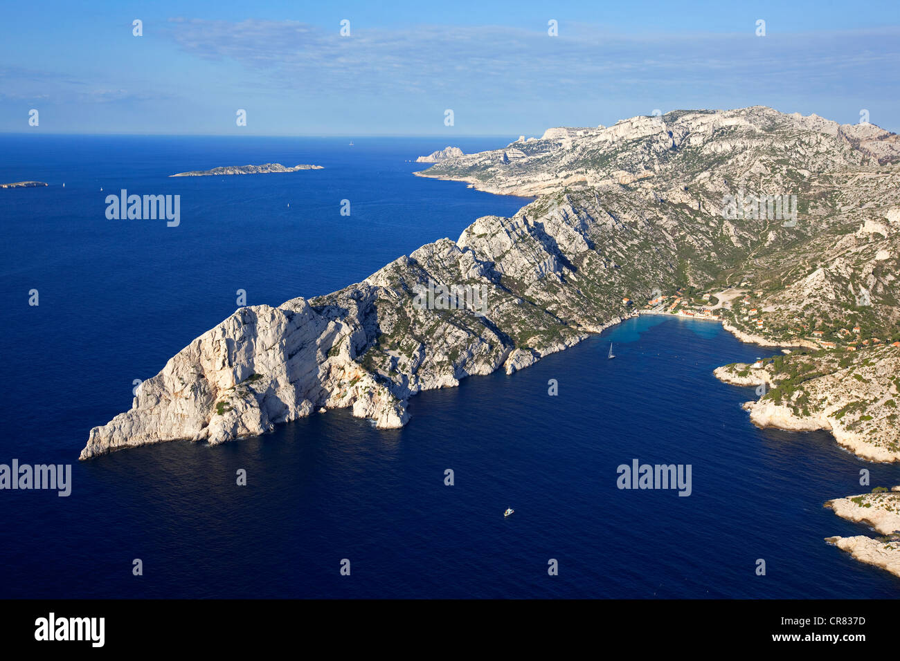 Kulturhauptstadt Europas 2013 massiv der Calanques, Sormiou Bucht (Luftbild), Marseille, Bouches-du-Rhône, Frankreich (Calanques Stockfoto