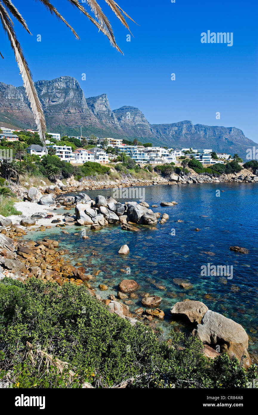 Südafrika, Western Cape, Cape Peninsula, Camps Bay Strand und die zwölf Apostel-Berg Stockfoto