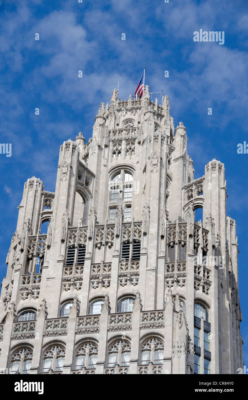 Illinois, Chicago. Wahrzeichen neo-gotischen Tribune Tower Gebäude (North Michigan Avenue) die Heimat der Chicago Tribune und wgn Radio. Stockfoto