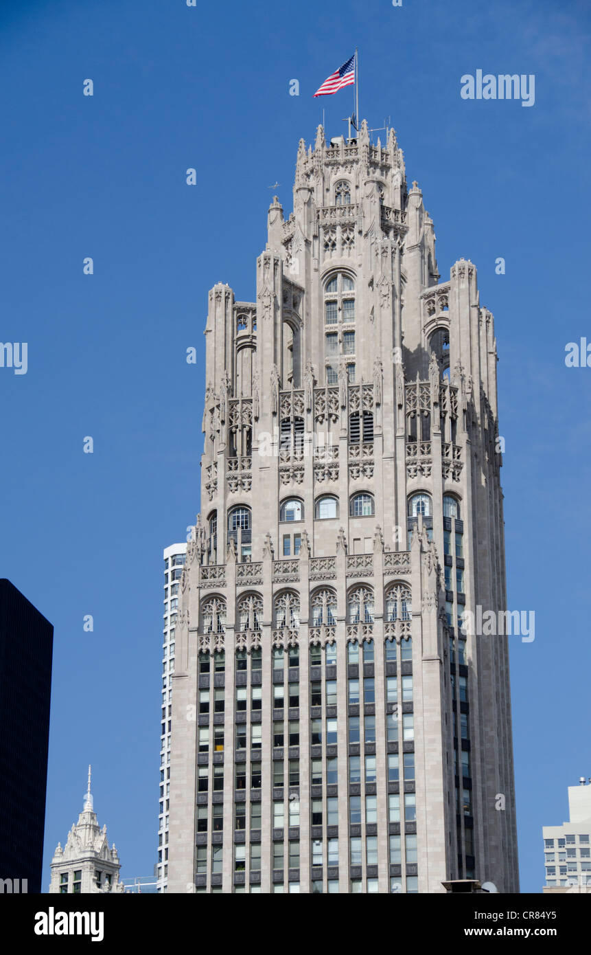 Illinois, Chicago. Wahrzeichen neo-gotischen Tribune Tower Gebäude (North Michigan Avenue) die Heimat der Chicago Tribune und wgn Radio. Stockfoto