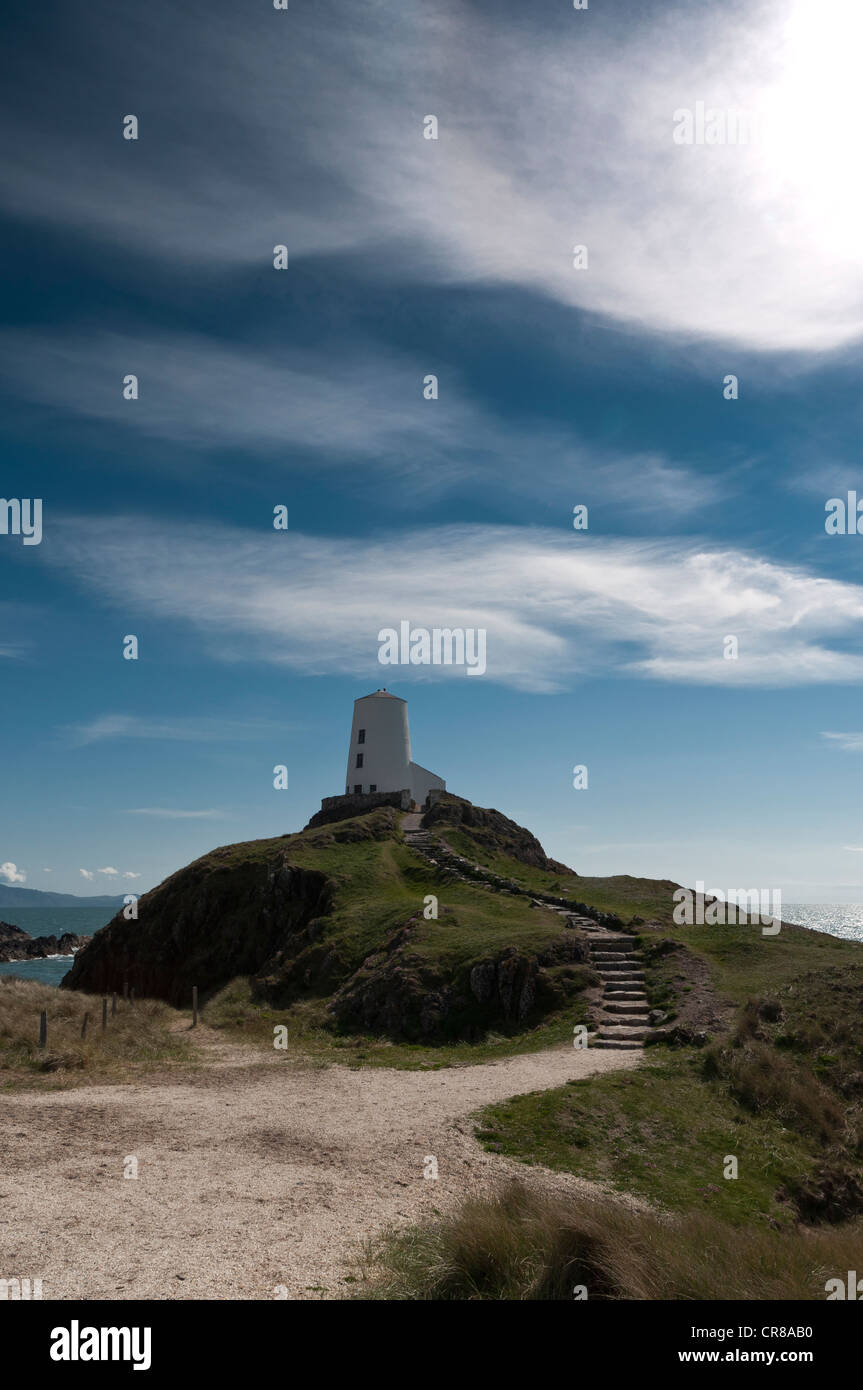 Der alte Leuchtturm Porth Twr-Mawr auf Llanddwyn Insel Anglesey North Wales Stockfoto